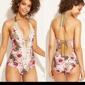 Kona Sol Low Plunge Lace Swimsuit Small